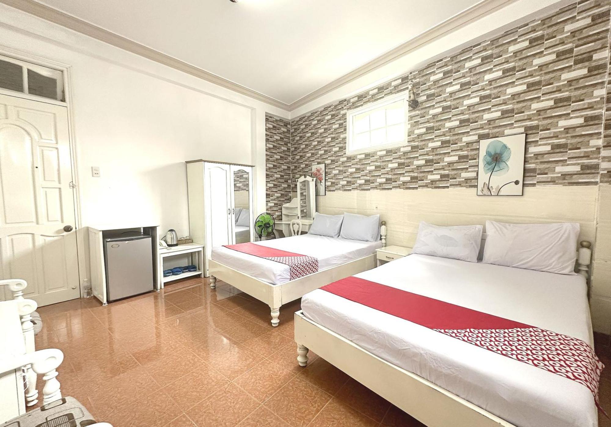 Oyo 1196 Le Vu Hotel Đà Lạt Exterior foto