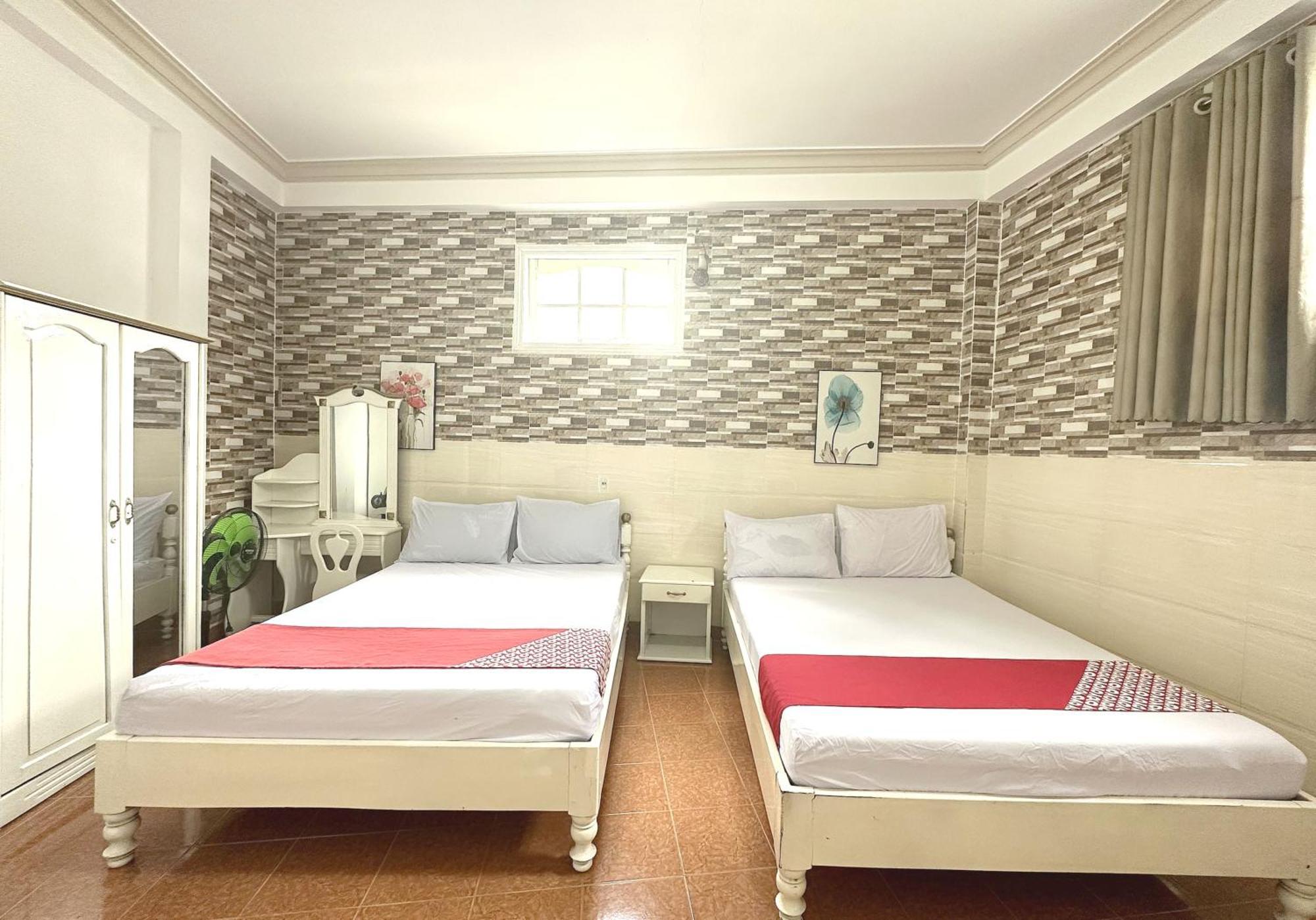 Oyo 1196 Le Vu Hotel Đà Lạt Exterior foto