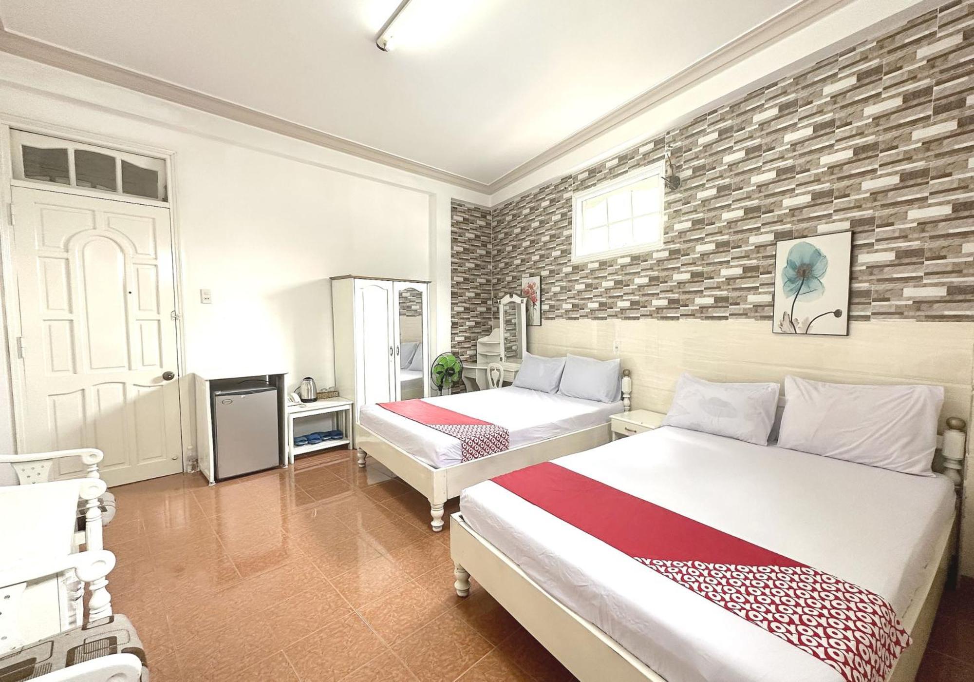 Oyo 1196 Le Vu Hotel Đà Lạt Exterior foto