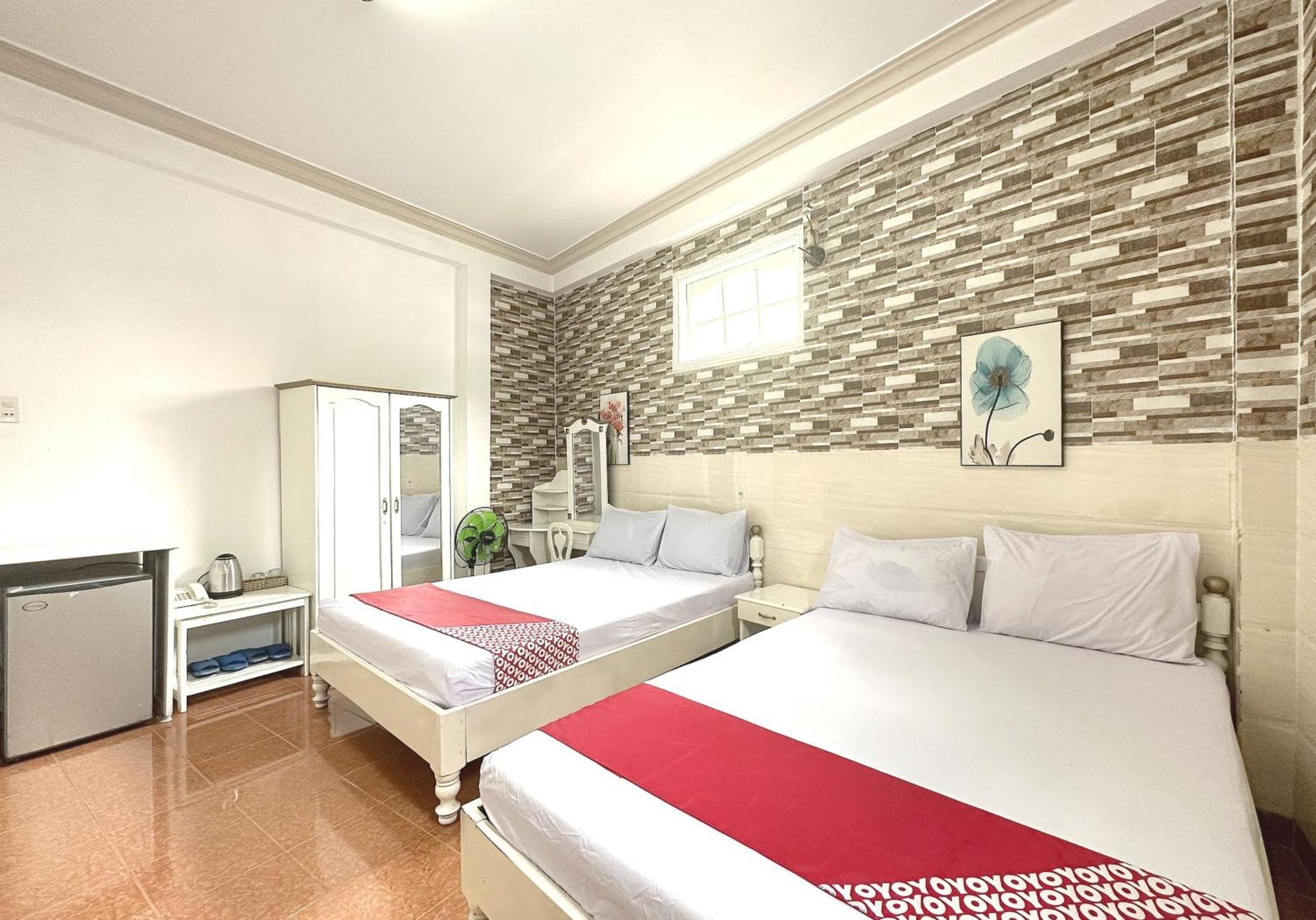 Oyo 1196 Le Vu Hotel Đà Lạt Exterior foto