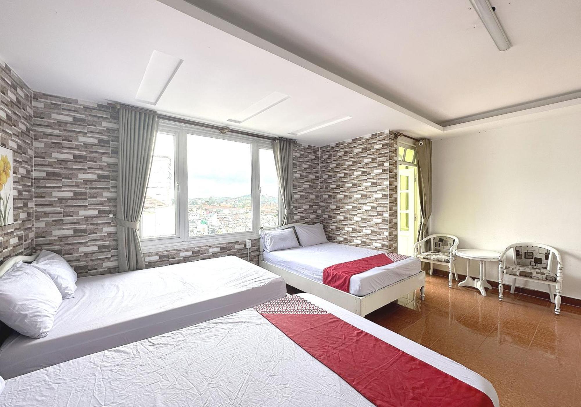Oyo 1196 Le Vu Hotel Đà Lạt Exterior foto