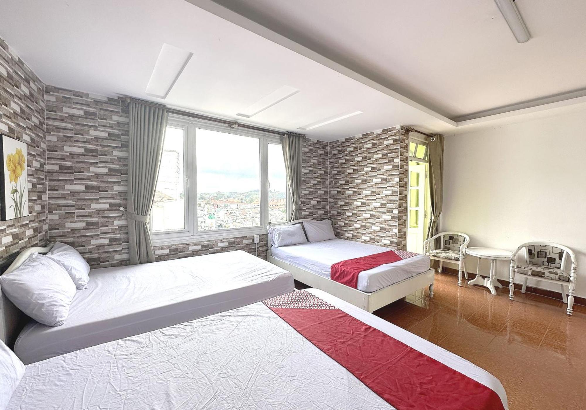 Oyo 1196 Le Vu Hotel Đà Lạt Exterior foto